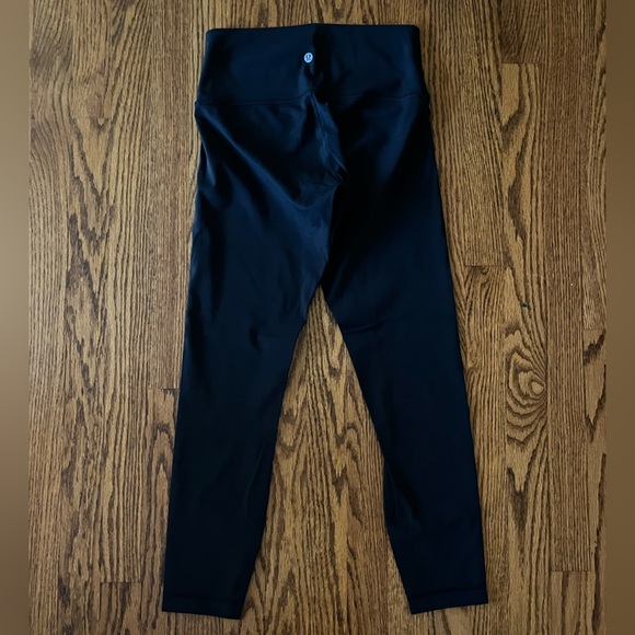 Lululemon Wunder Under High Rise Tight 25” Size 6 - Picture 5 of 9